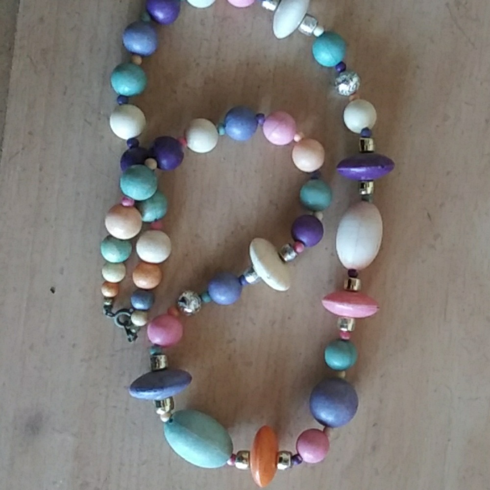 Beaded necklace